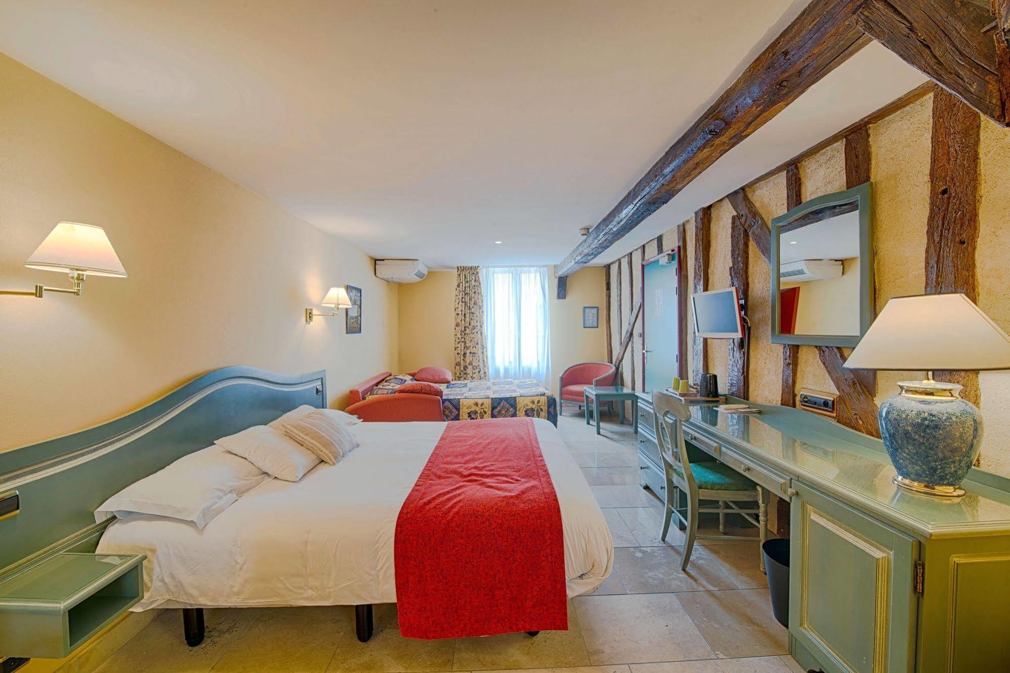 Hotel Logis Le Tadorne Piney Exterior foto